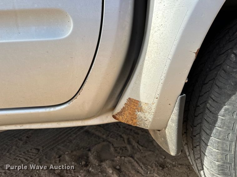 image for item DQ7728 2019 Nissan Frontier Crew Cab pickup truck