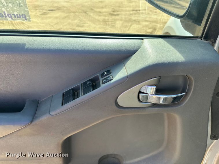 image for item DQ7728 2019 Nissan Frontier Crew Cab pickup truck