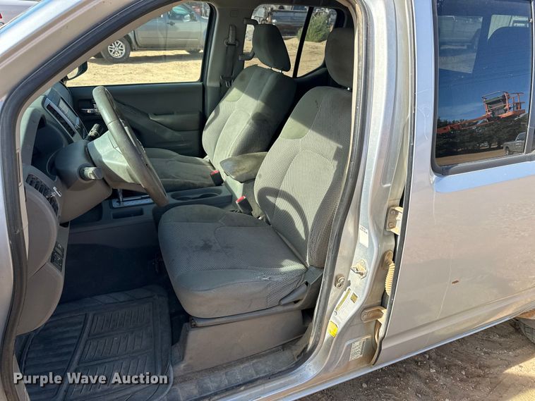 image for item DQ7728 2019 Nissan Frontier Crew Cab pickup truck