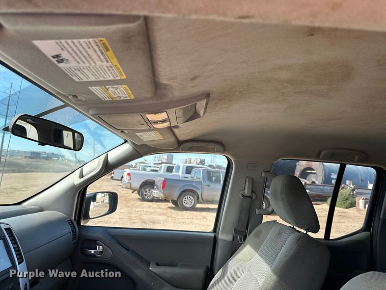 image for item DQ7728 2019 Nissan Frontier Crew Cab pickup truck