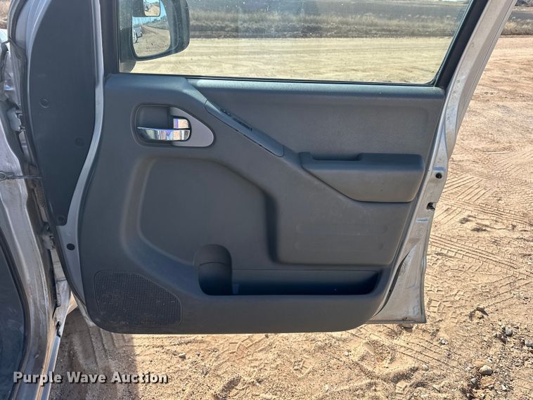 image for item DQ7728 2019 Nissan Frontier Crew Cab pickup truck