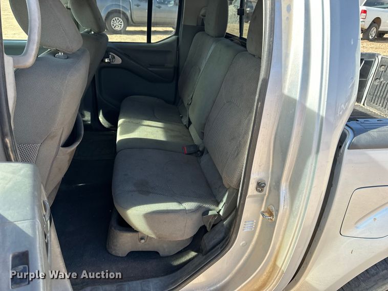 image for item DQ7728 2019 Nissan Frontier Crew Cab pickup truck