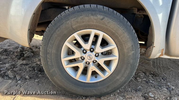 image for item DQ7728 2019 Nissan Frontier Crew Cab pickup truck