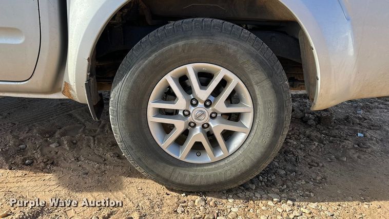 image for item DQ7728 2019 Nissan Frontier Crew Cab pickup truck