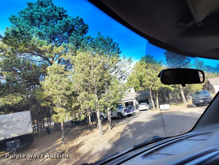 image for item DT0771 2000 GMC Savana 3500 box truck