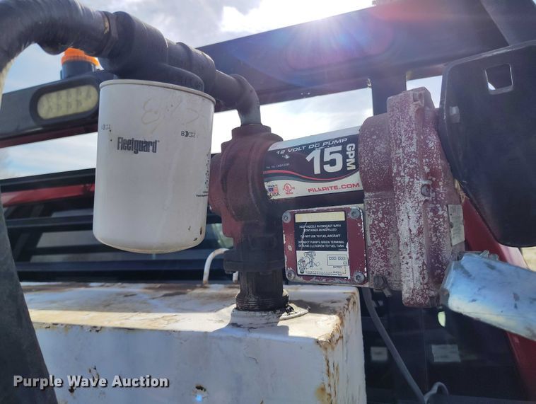 image for item DT0773 2016 RAM 3500 Crew Cab flatbed pickup truck