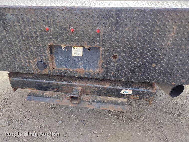 image for item DT0774 2018 Chevrolet Silverado 3500HD Crew Cab flatbed pickup truck