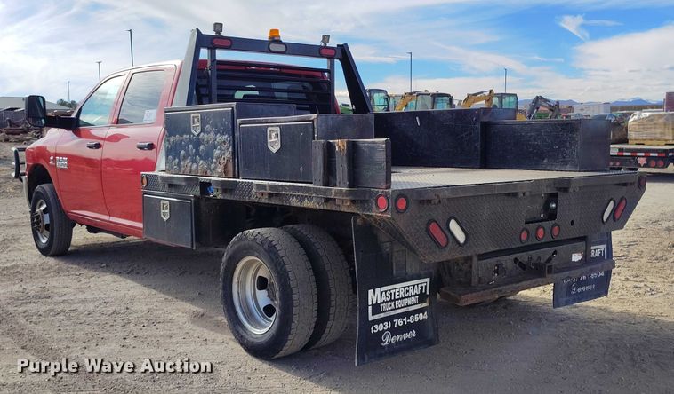 image for item DT0775 2016 RAM 3500 Crew Cab flatbed pickup truck