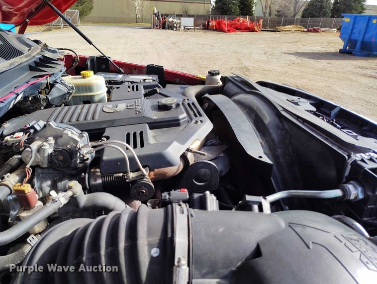 image for item DT0775 2016 RAM 3500 Crew Cab flatbed pickup truck