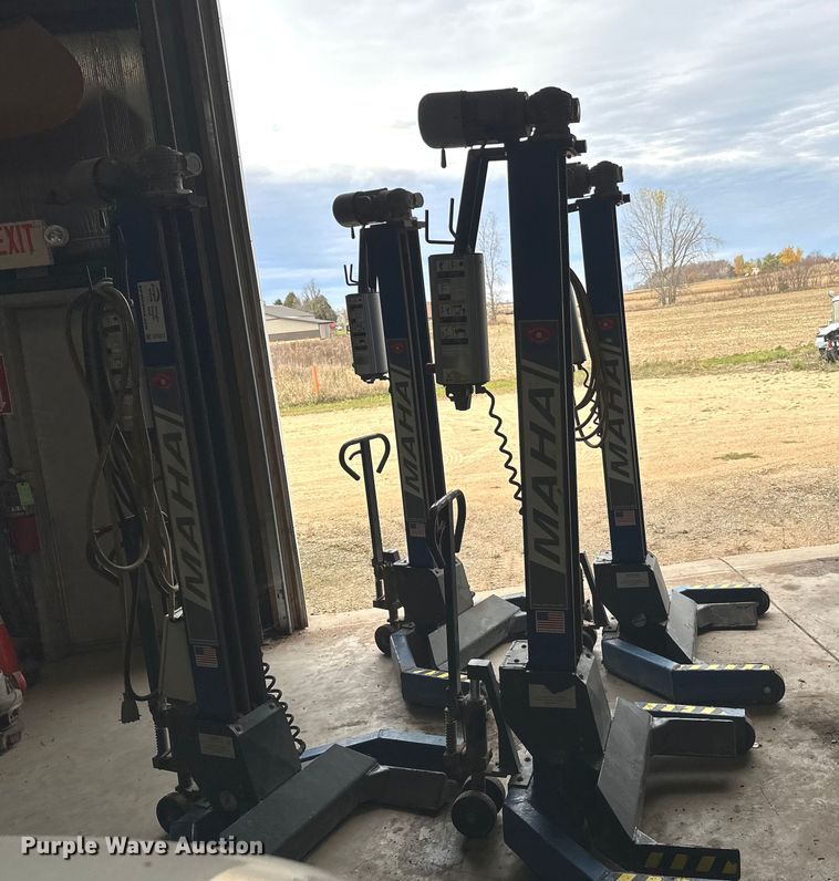 image for item DT6411 (4) Maha MCL 16 column lifts