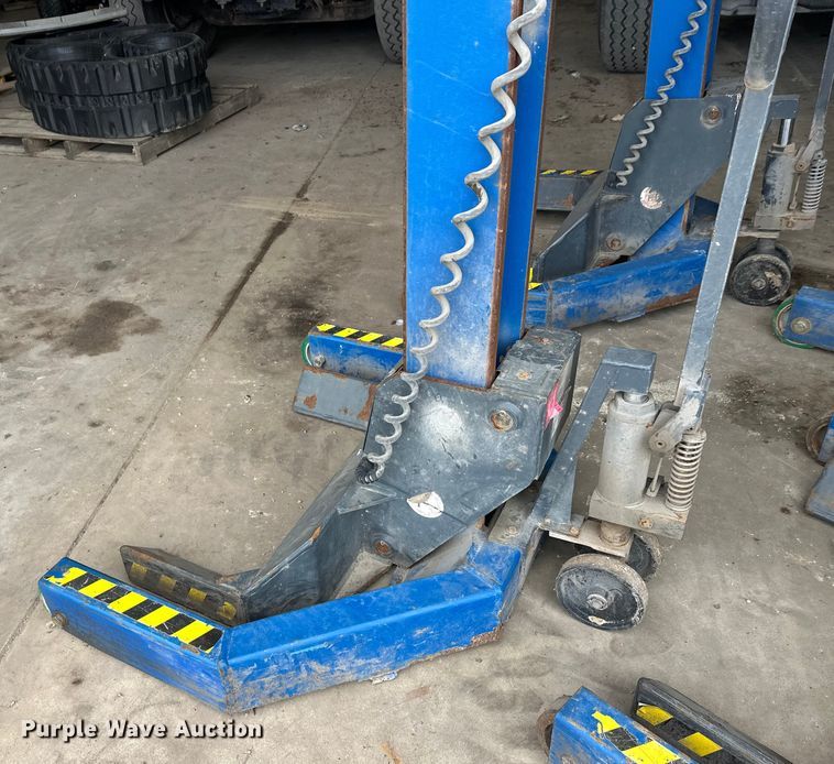 image for item DT6411 (4) Maha MCL 16 column lifts