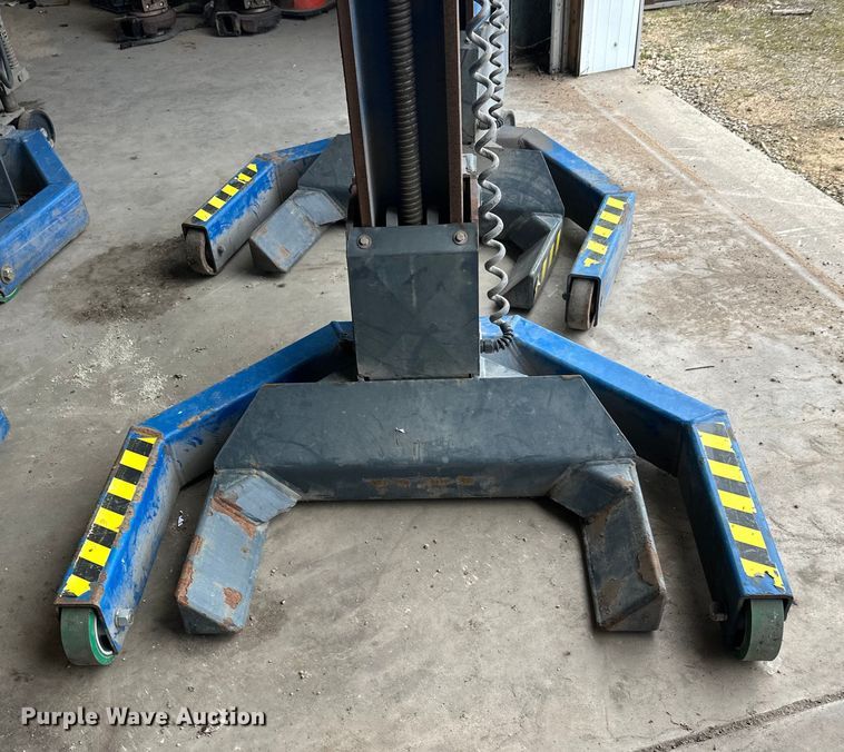 image for item DT6411 (4) Maha MCL 16 column lifts