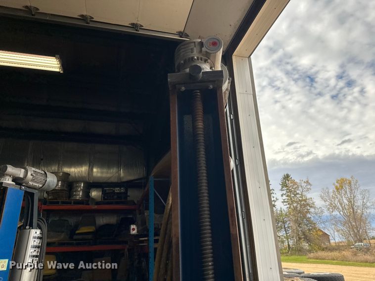 image for item DT6411 (4) Maha MCL 16 column lifts