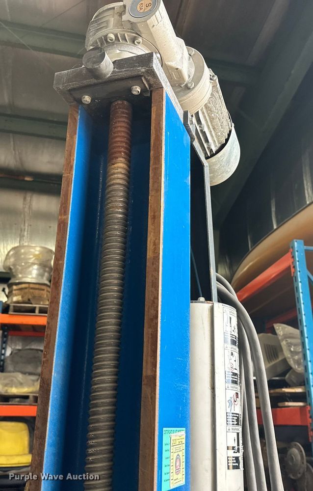 image for item DT6411 (4) Maha MCL 16 column lifts