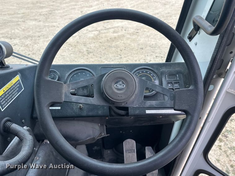 image for item DT6424 2011 Mack LEU613 refuse truck