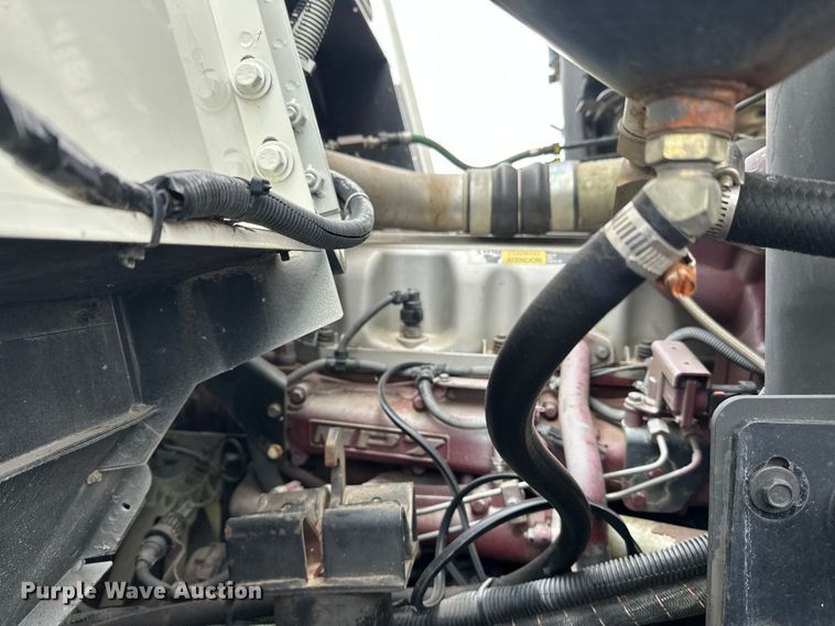 image for item DT6424 2011 Mack LEU613 refuse truck