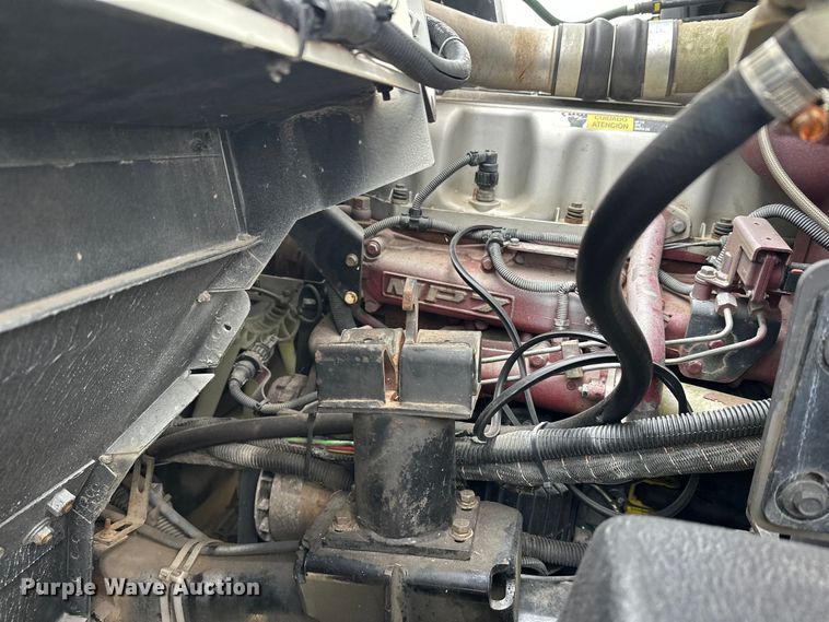 image for item DT6424 2011 Mack LEU613 refuse truck