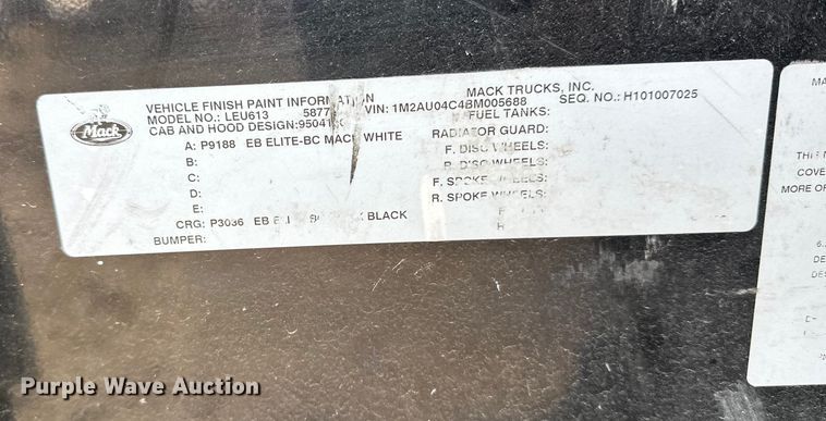 image for item DT6424 2011 Mack LEU613 refuse truck