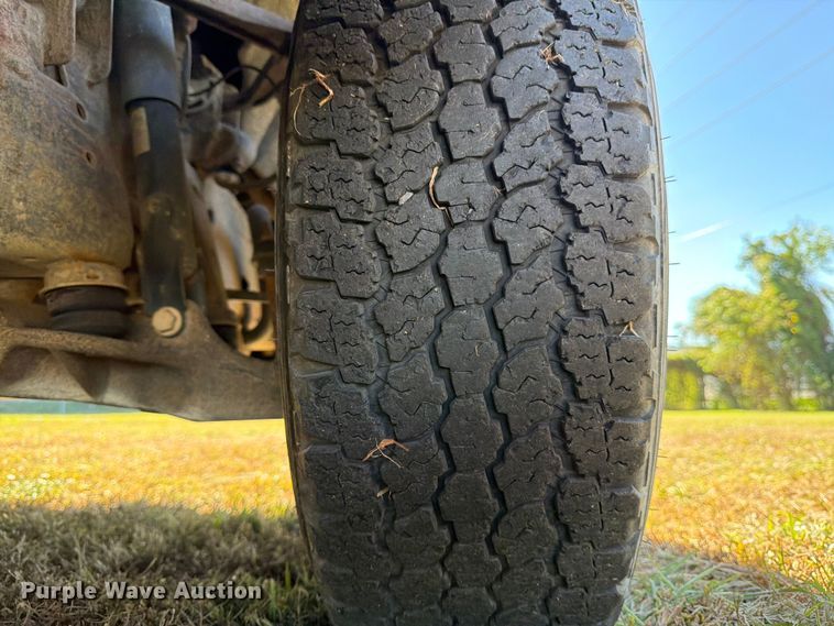 image for item DX5877 2015 Chevrolet Silverado 2500HD Crew Cab pickup truck