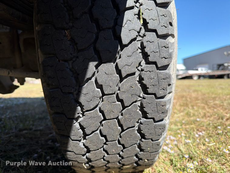 image for item DX5877 2015 Chevrolet Silverado 2500HD Crew Cab pickup truck