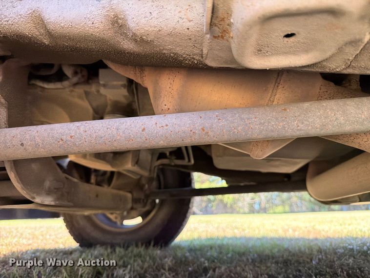 image for item DX5878 2019 Chevrolet Silverado 2500HD Crew Cab utility bed pickup truck