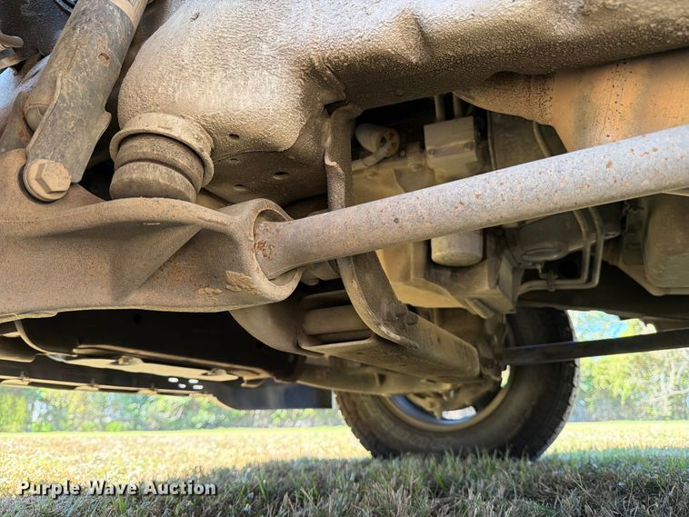 image for item DX5878 2019 Chevrolet Silverado 2500HD Crew Cab utility bed pickup truck