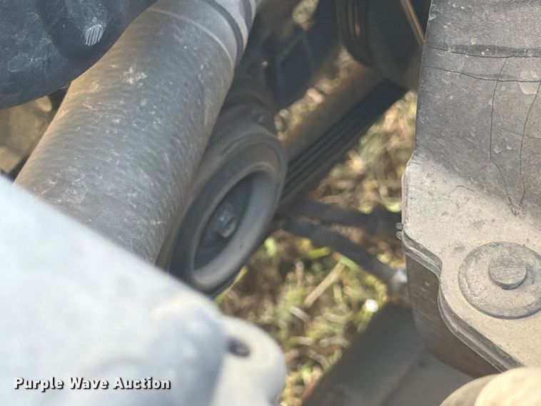 image for item DX5878 2019 Chevrolet Silverado 2500HD Crew Cab utility bed pickup truck