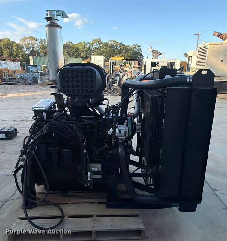 image for item DX5879 John Deere 6090 power unit