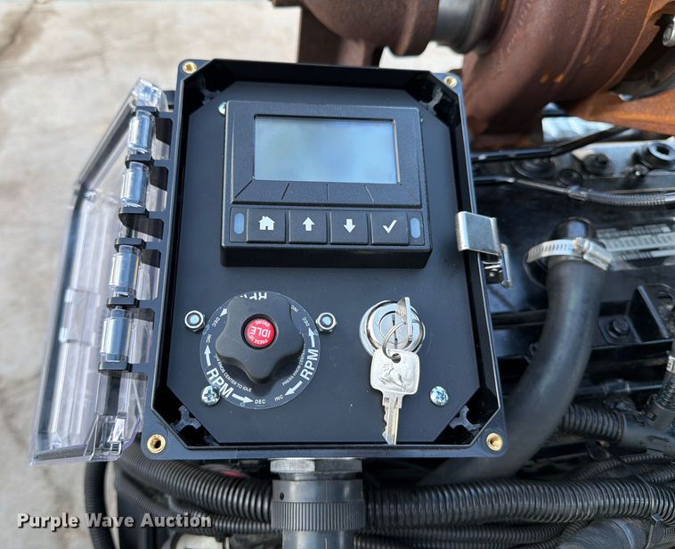 image for item DX5879 John Deere 6090 power unit