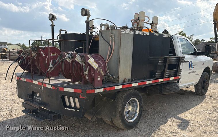 image for item DX5882 2022 RAM 3500 flatbed truck