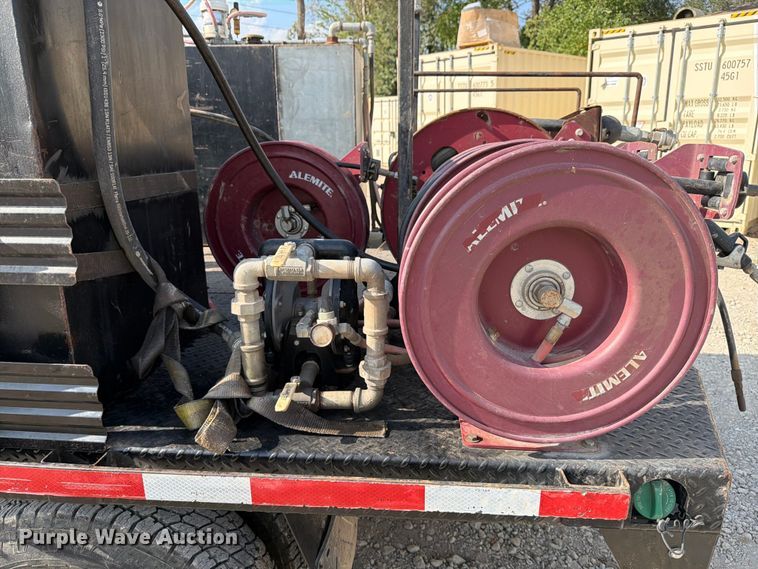 image for item DX5882 2022 RAM 3500 flatbed truck