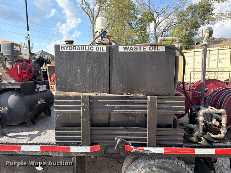 image for item DX5882 2022 RAM 3500 flatbed truck