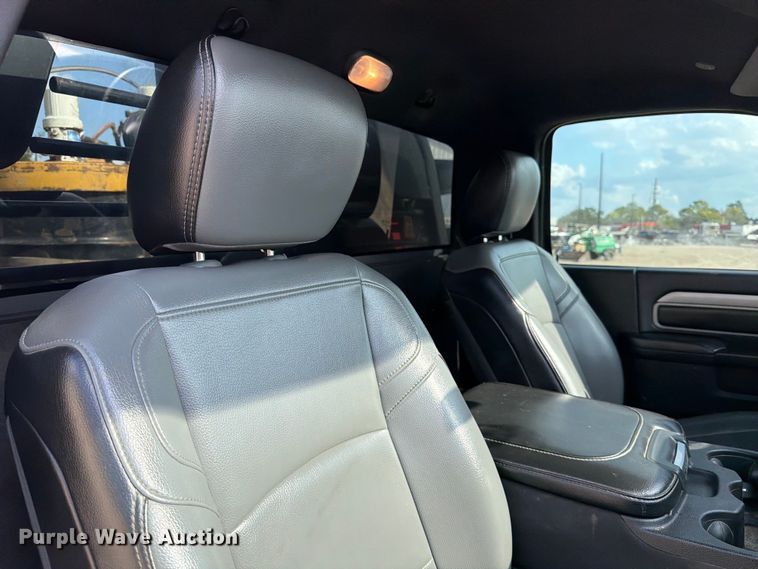 image for item DX5882 2022 RAM 3500 flatbed truck