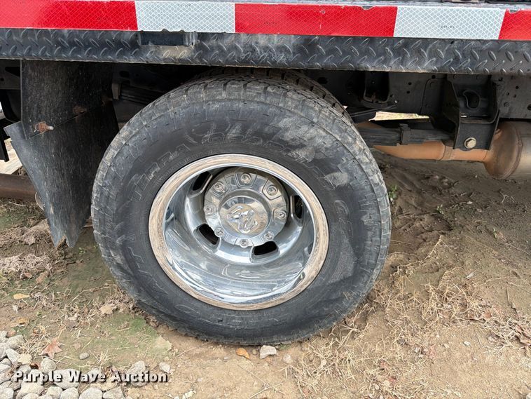 image for item DX5882 2022 RAM 3500 flatbed truck