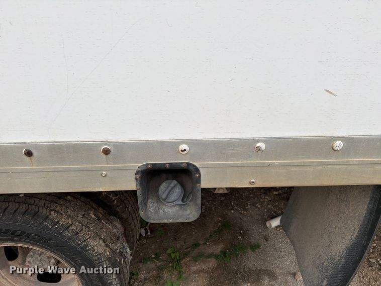 image for item DX5887 2000 Ford E350 box truck