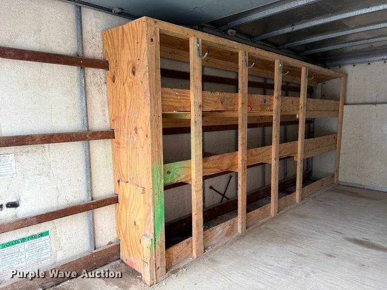 image for item DX5887 2000 Ford E350 box truck