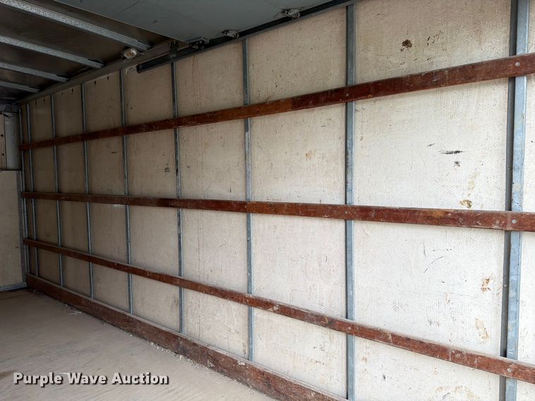 image for item DX5887 2000 Ford E350 box truck