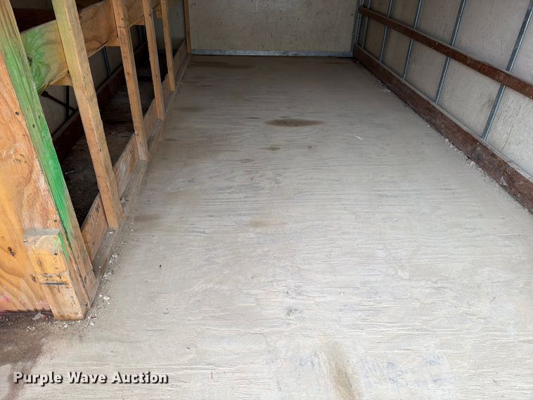 image for item DX5887 2000 Ford E350 box truck