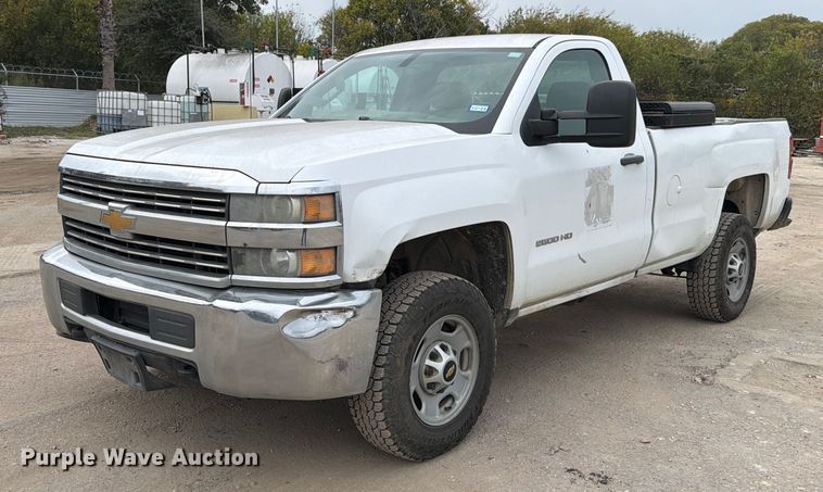 image for item DX5888 2015 Chevrolet Silverado 2500HD pickup truck