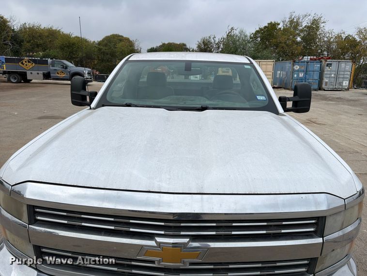 image for item DX5888 2015 Chevrolet Silverado 2500HD pickup truck