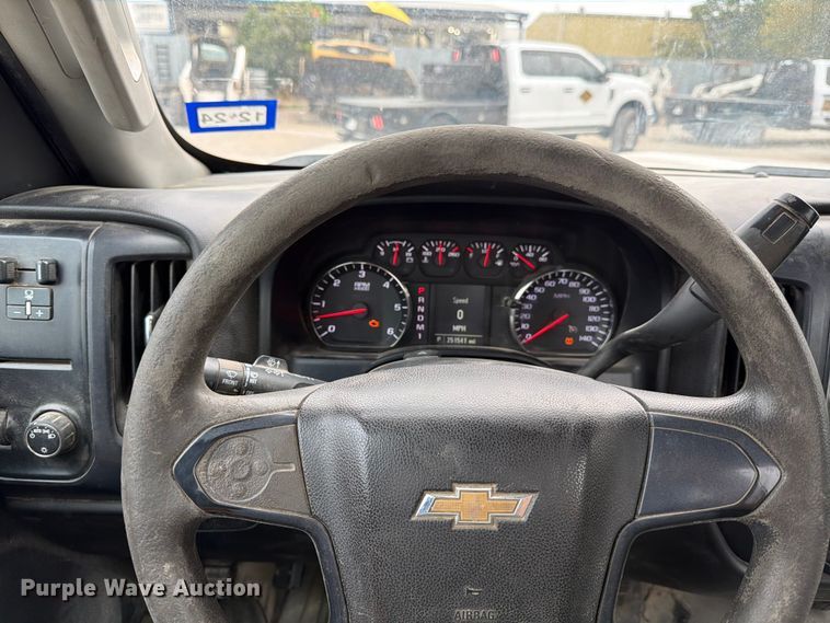 image for item DX5888 2015 Chevrolet Silverado 2500HD pickup truck