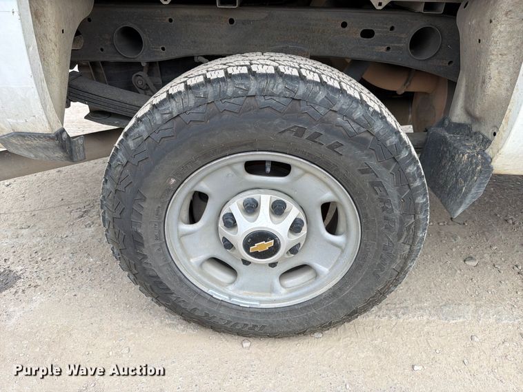 image for item DX5888 2015 Chevrolet Silverado 2500HD pickup truck