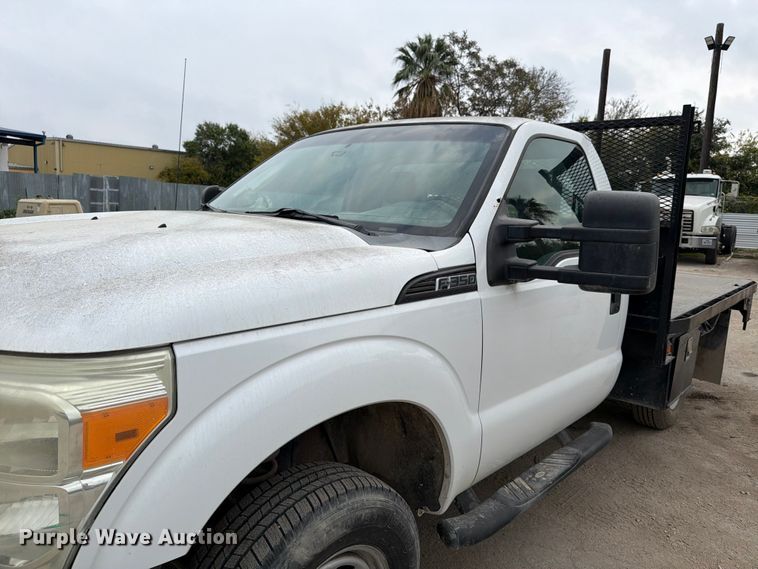 image for item DX5892 2012 Ford F350 Super Duty flatbed pickup truck