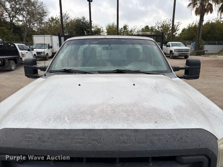 image for item DX5892 2012 Ford F350 Super Duty flatbed pickup truck