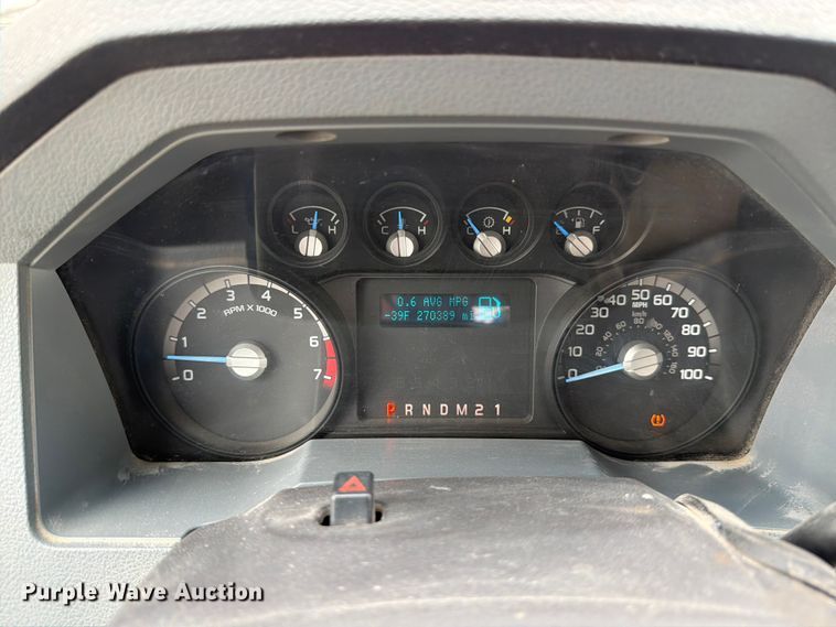 image for item DX5892 2012 Ford F350 Super Duty flatbed pickup truck