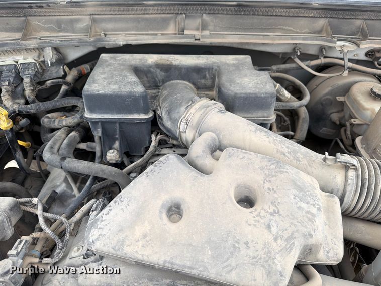 image for item DX5892 2012 Ford F350 Super Duty flatbed pickup truck