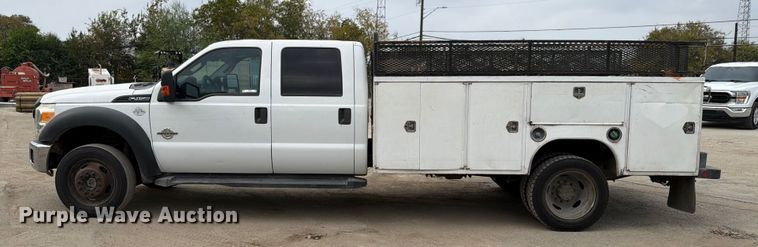 image for item DX5893 2015 Ford F450 Super Duty Crew Cab utility / service truck