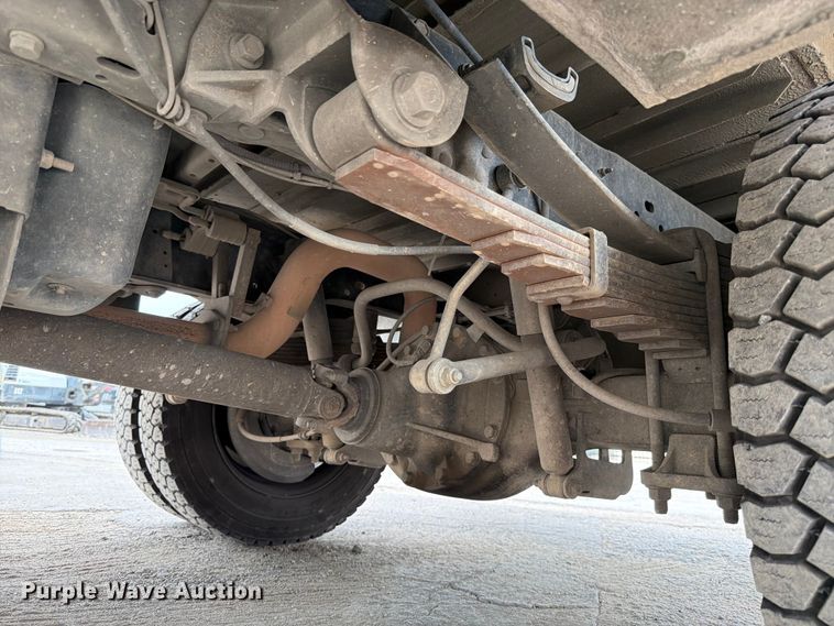 image for item DX5893 2015 Ford F450 Super Duty Crew Cab utility / service truck