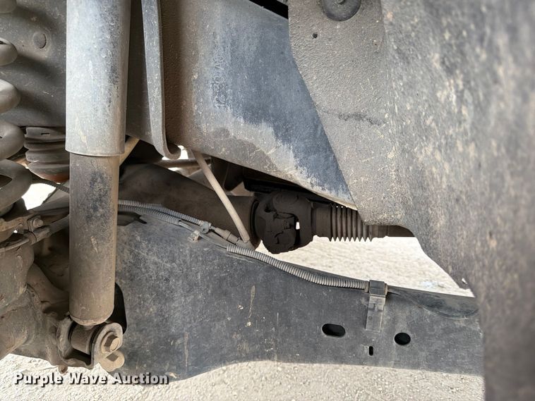 image for item DX5893 2015 Ford F450 Super Duty Crew Cab utility / service truck