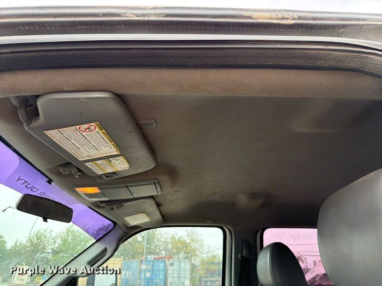 image for item DX5893 2015 Ford F450 Super Duty Crew Cab utility / service truck